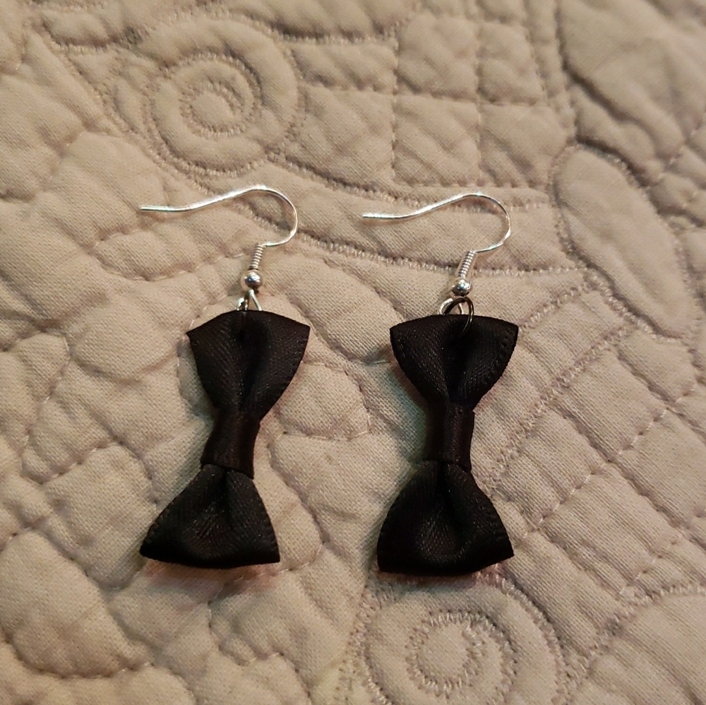 Bow Earrings